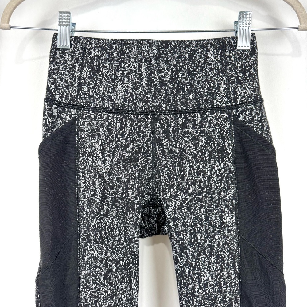 Lululemon Size 4 Fit Physique Crop 19" Leggings Luon Suited Jacquard Black White - Picture 6 of 15